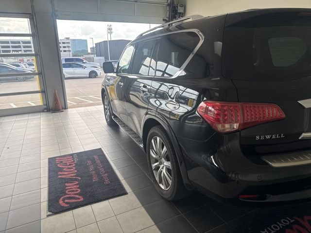Used 2011 INFINITI QX56 4WD w/ Deluxe Touring Pkg image 8