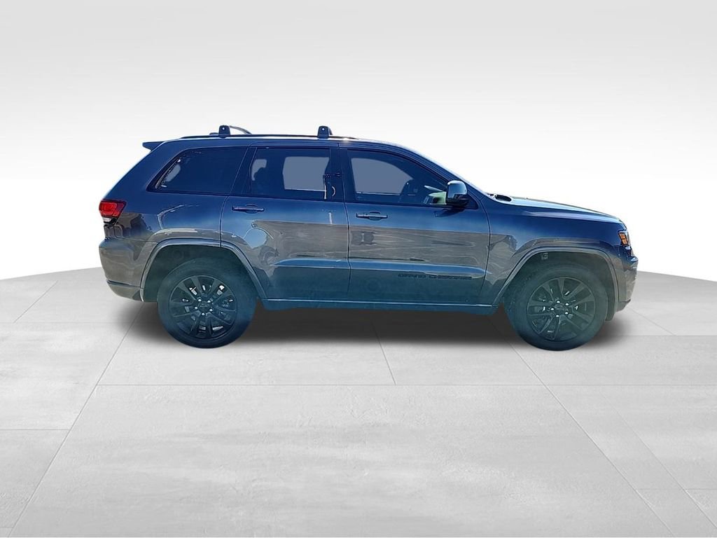 Certified 2020 Jeep Grand Cherokee Altitude AWD/4WD image 13