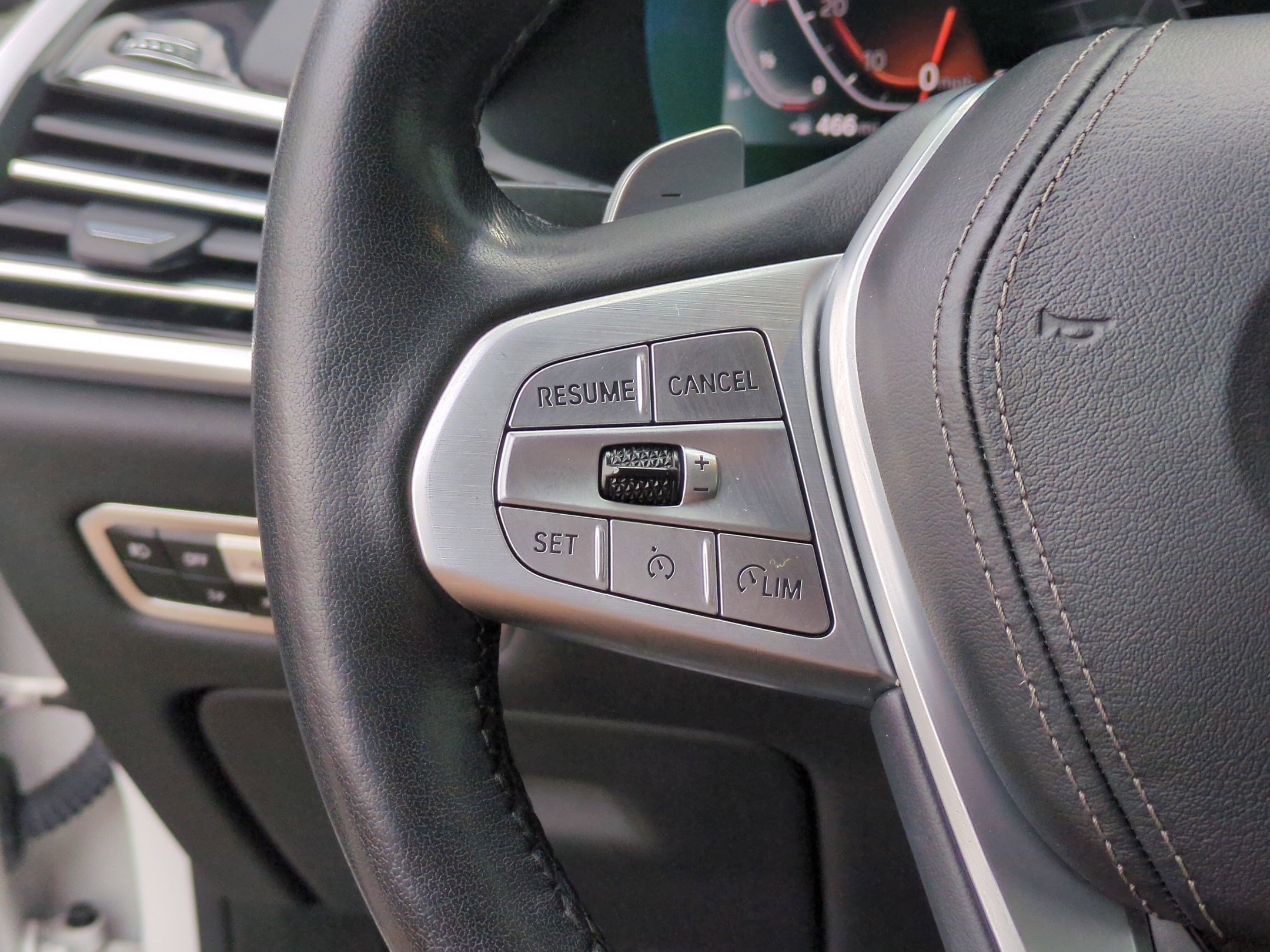 Used 2020 BMW X7 xDrive40i w/ Premium Package image 15