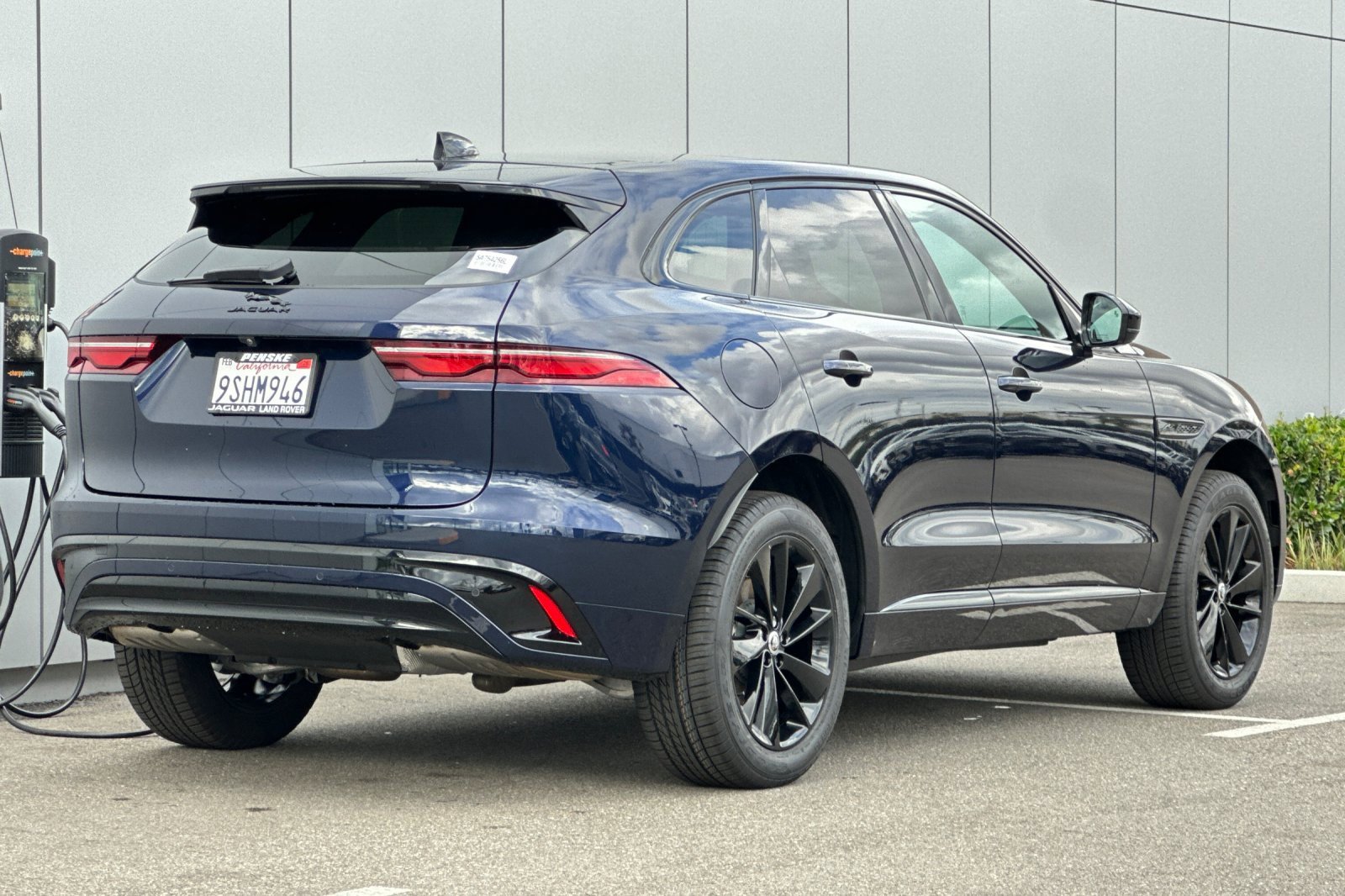 Used 2025 Jaguar F-PACE R-Dynamic S image 5