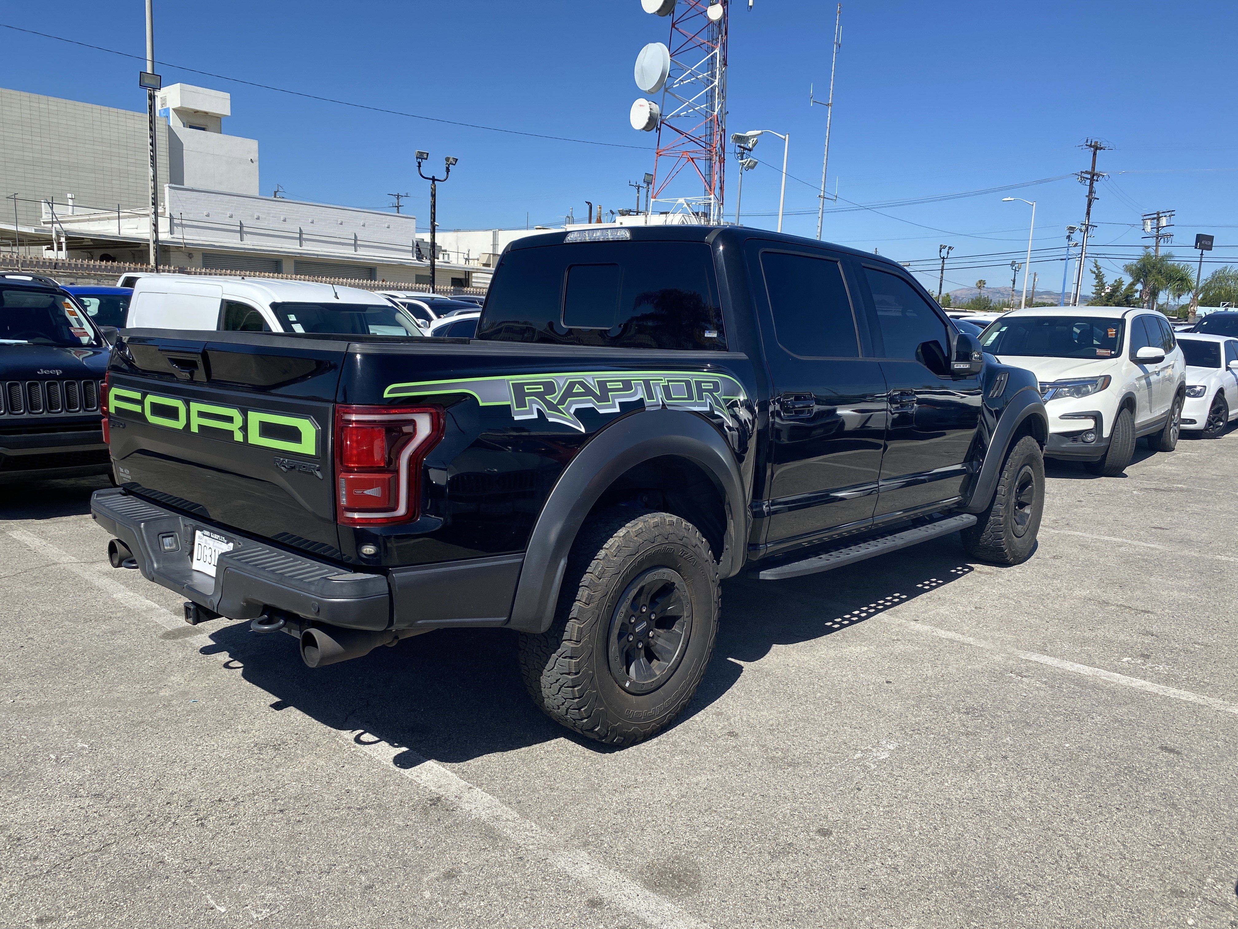 Used 2018 Ford F150 Raptor w/ Equipment Group 802A Luxury image 10