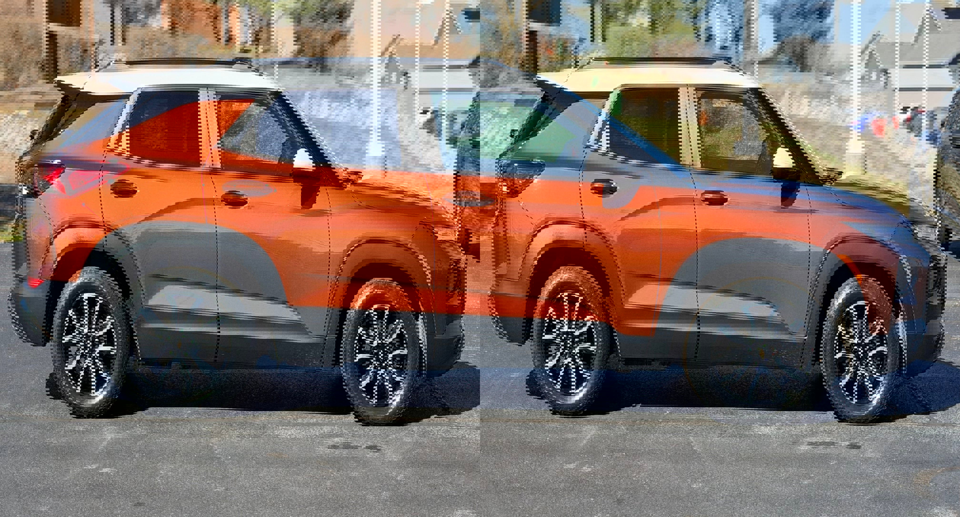 Used 2021 Chevrolet TrailBlazer ACTIV w/ Sun and Liftgate Package FWD image 4