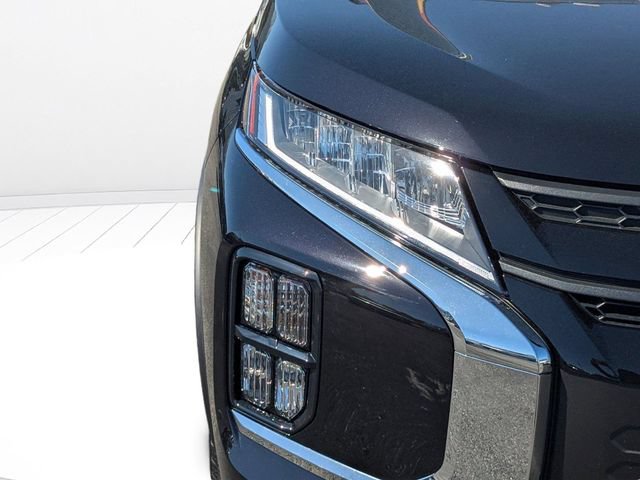 New 2026 Mitsubishi Outlander Sport LE AWD/4WD image 9
