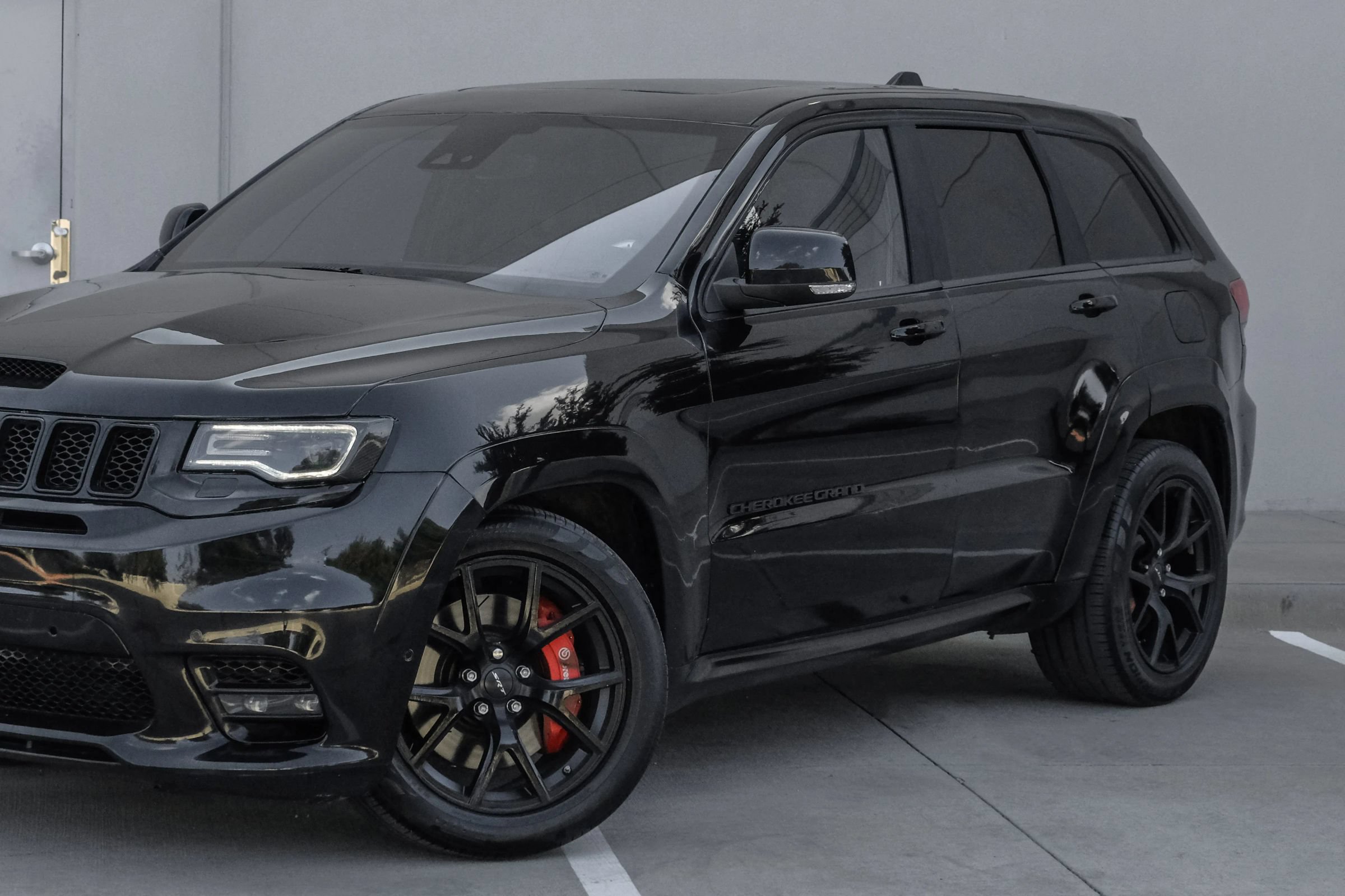 Used 2020 Jeep Grand Cherokee SRT AWD/4WD image 9