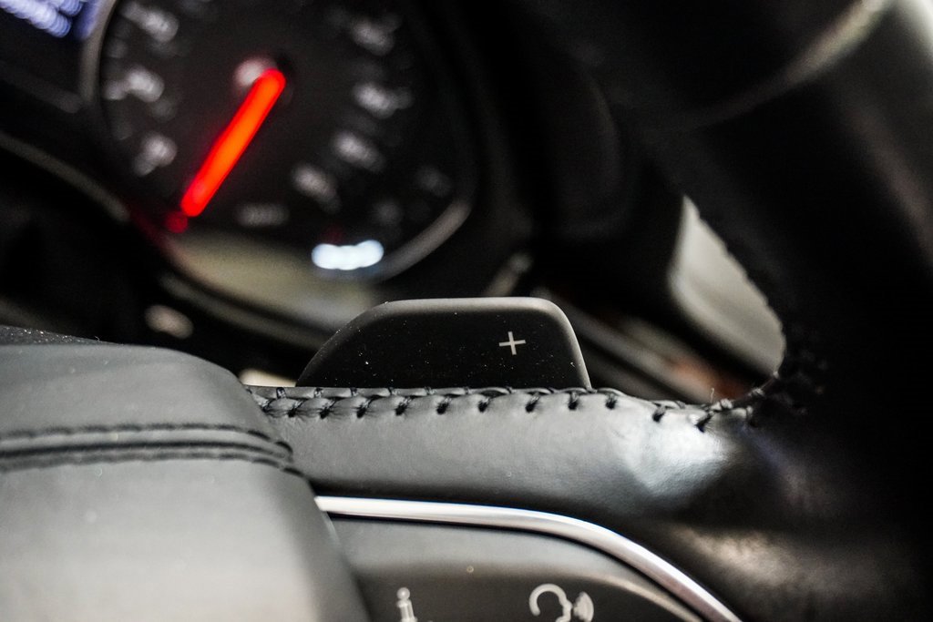 Used 2017 Audi A8 L 4.0T w/ Driver Assistance Package image 20