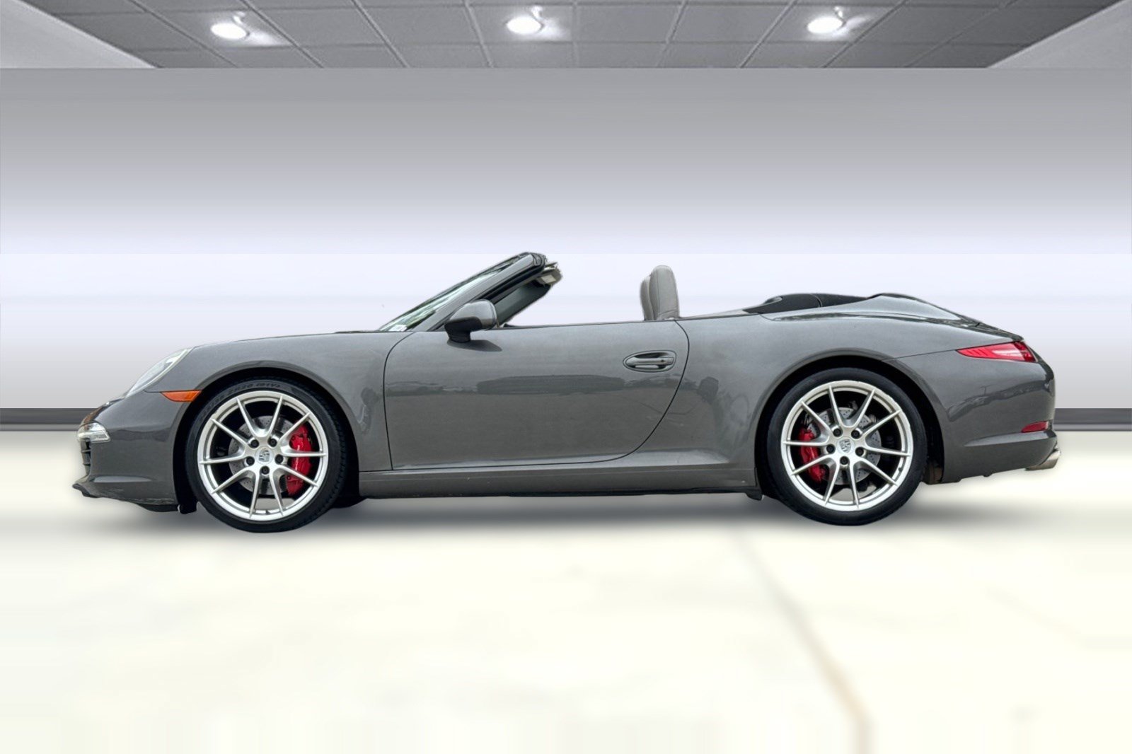 Used 2013 Porsche 911 Carrera S RWD image 2