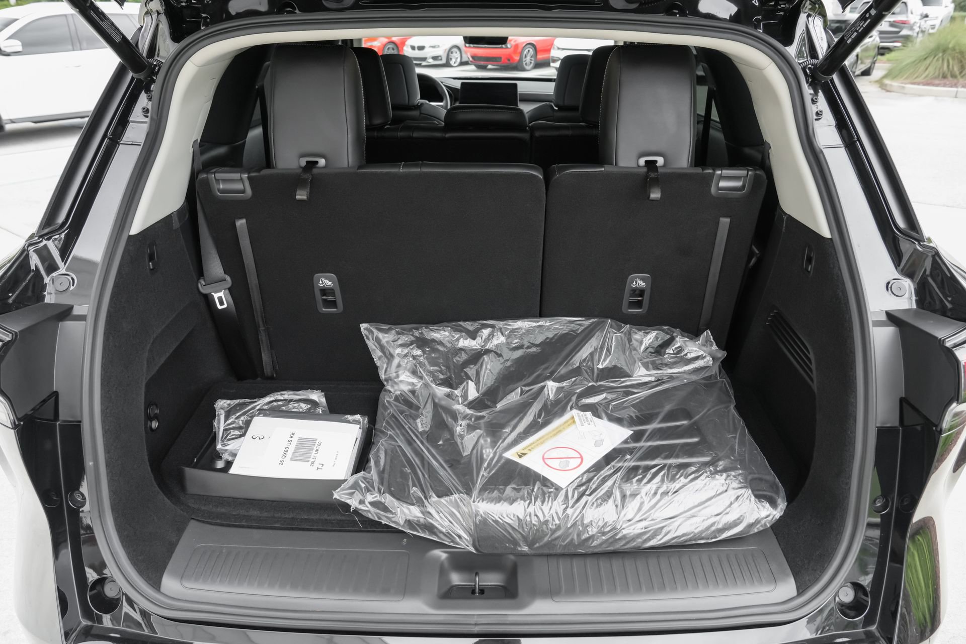 Used 2026 INFINITI QX60 Luxe w/ Cargo Package image 40