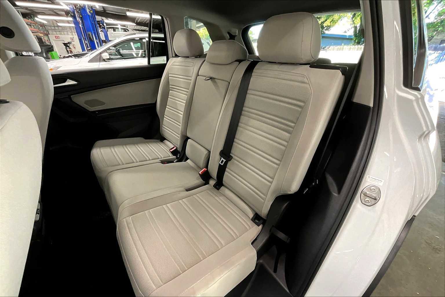 Used 2022 Volkswagen Tiguan S image 27