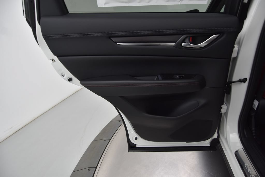 Certified 2025 MAZDA CX-5 Carbon Edition AWD/4WD image 30
