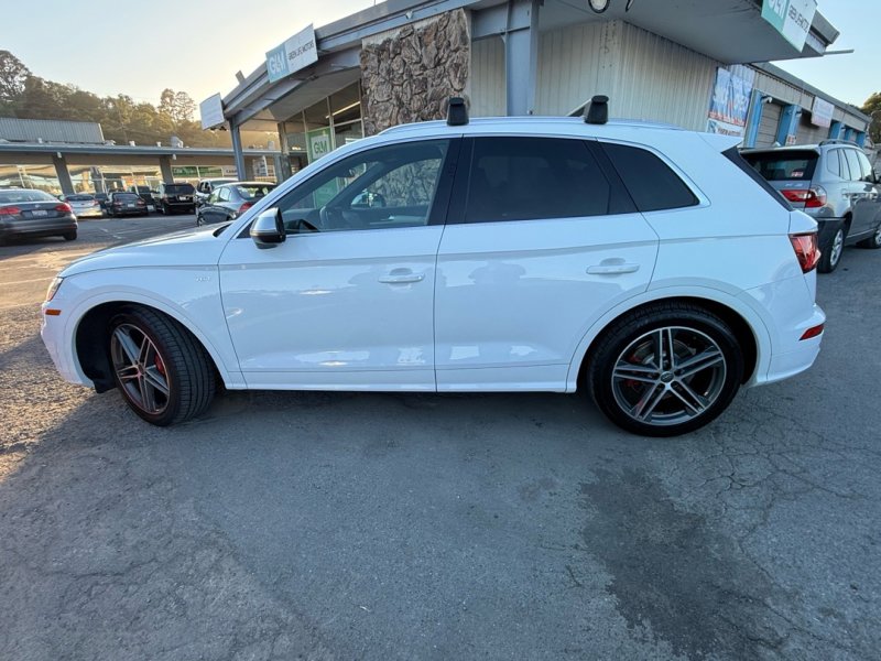 Used 2018 Audi SQ5 Premium Plus w/ S Sport Package image 39