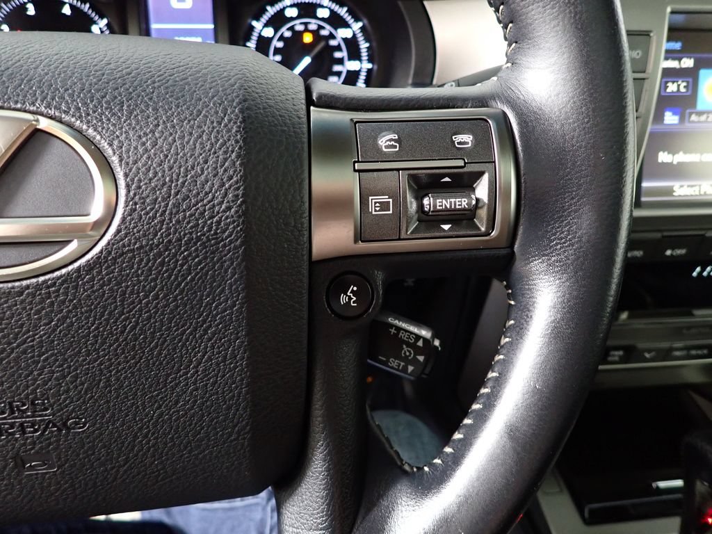 Used 2018 Lexus GX 460 w/ Preferred Accessory Package AWD/4WD image 31
