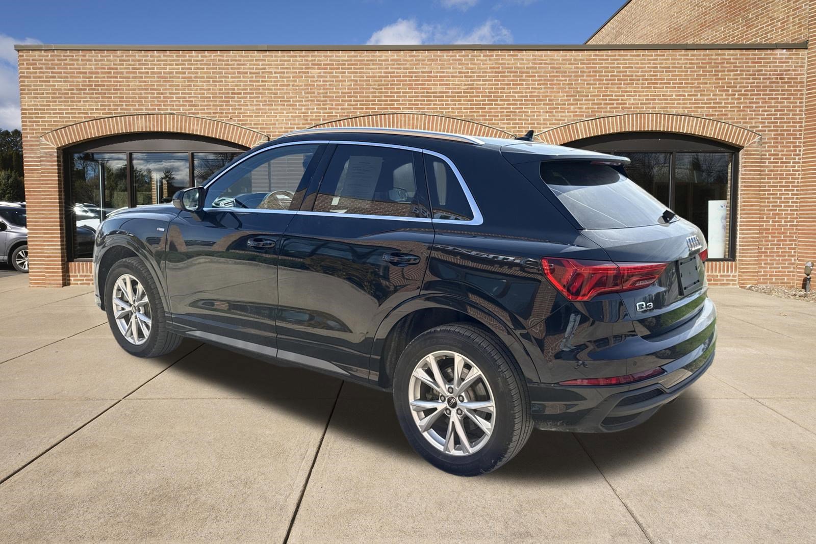 Used 2025 Audi Q3 2.0T Premium image 5