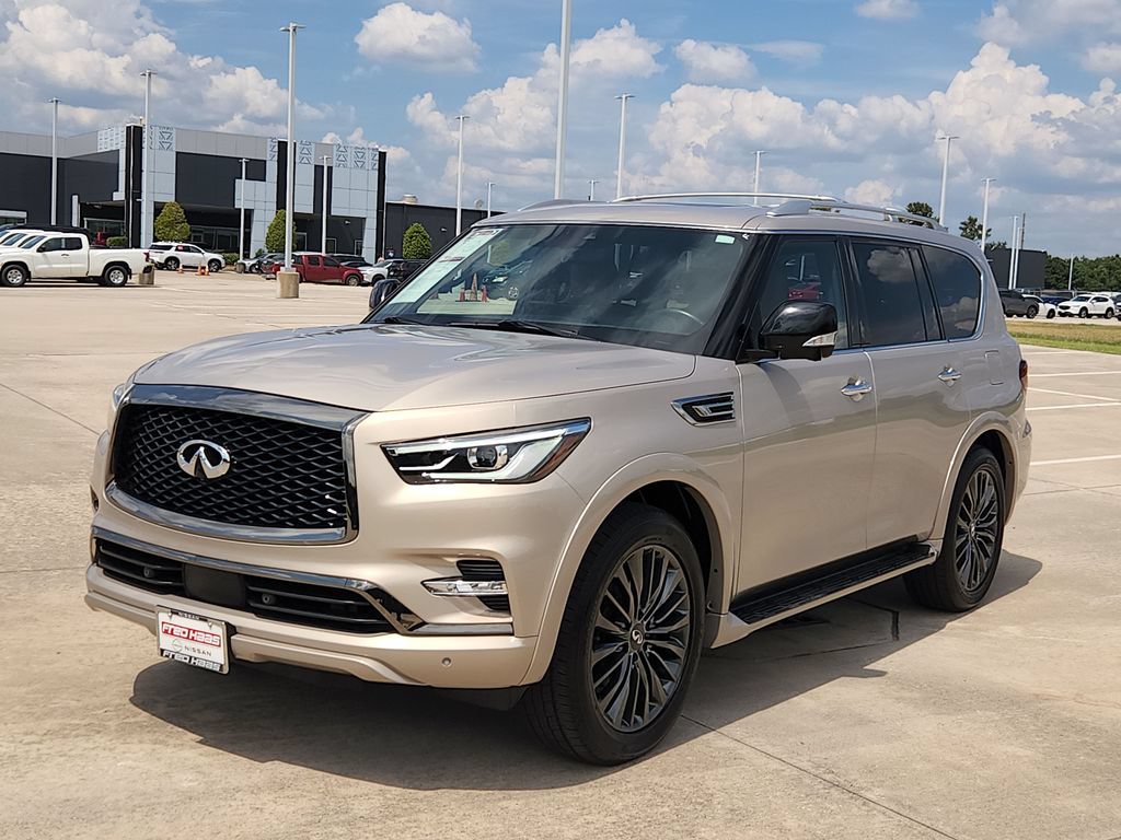 Used 2024 INFINITI QX80 Sensory AWD/4WD image 9