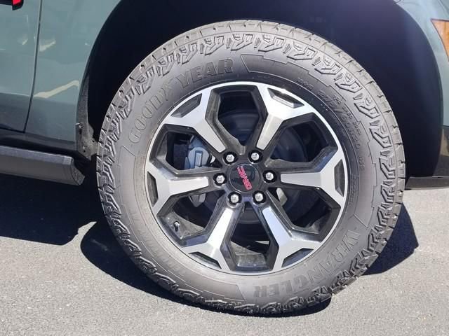 New 2026 GMC Yukon AT4 w/ AT4 Premium Plus Package AWD/4WD image 16