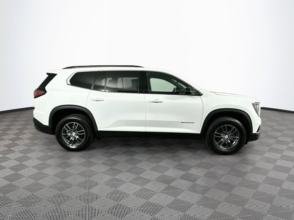 Used 2025 GMC Acadia Elevation FWD image 11