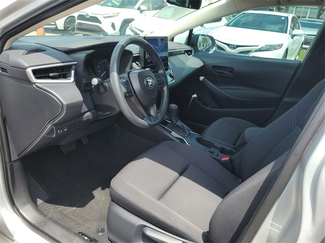 Used 2025 Toyota Corolla LE image 12
