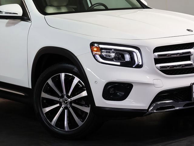 Used 2022 Mercedes-Benz GLB 250 4MATIC image 8
