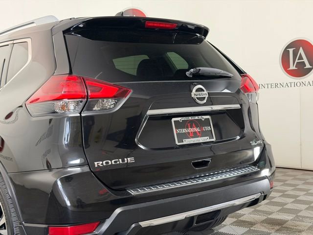 Used 2017 Nissan Rogue SL w/ SL Premium Package AWD/4WD image 11