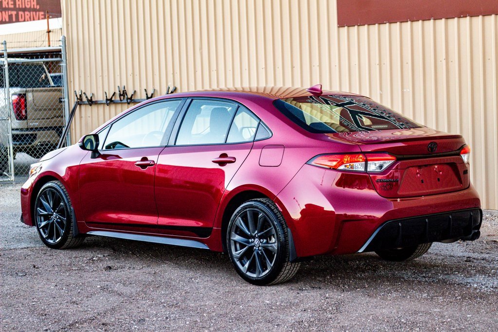 Used 2023 Toyota Corolla SE image 6
