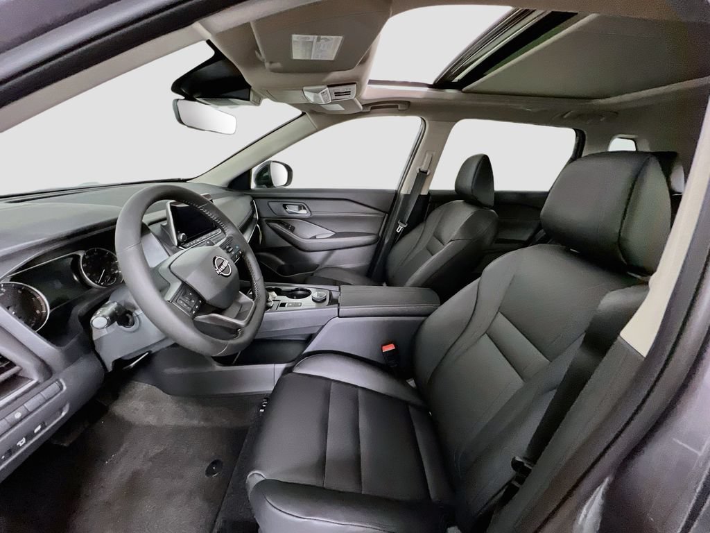 New 2026 Nissan Rogue Dark Armor AWD/4WD image 17