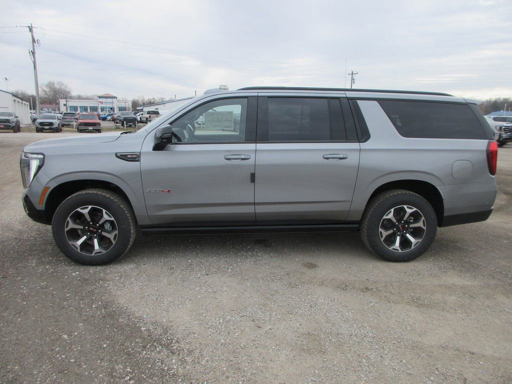 New 2026 GMC Yukon XL AT4 w/ AT4 Premium Package image 8