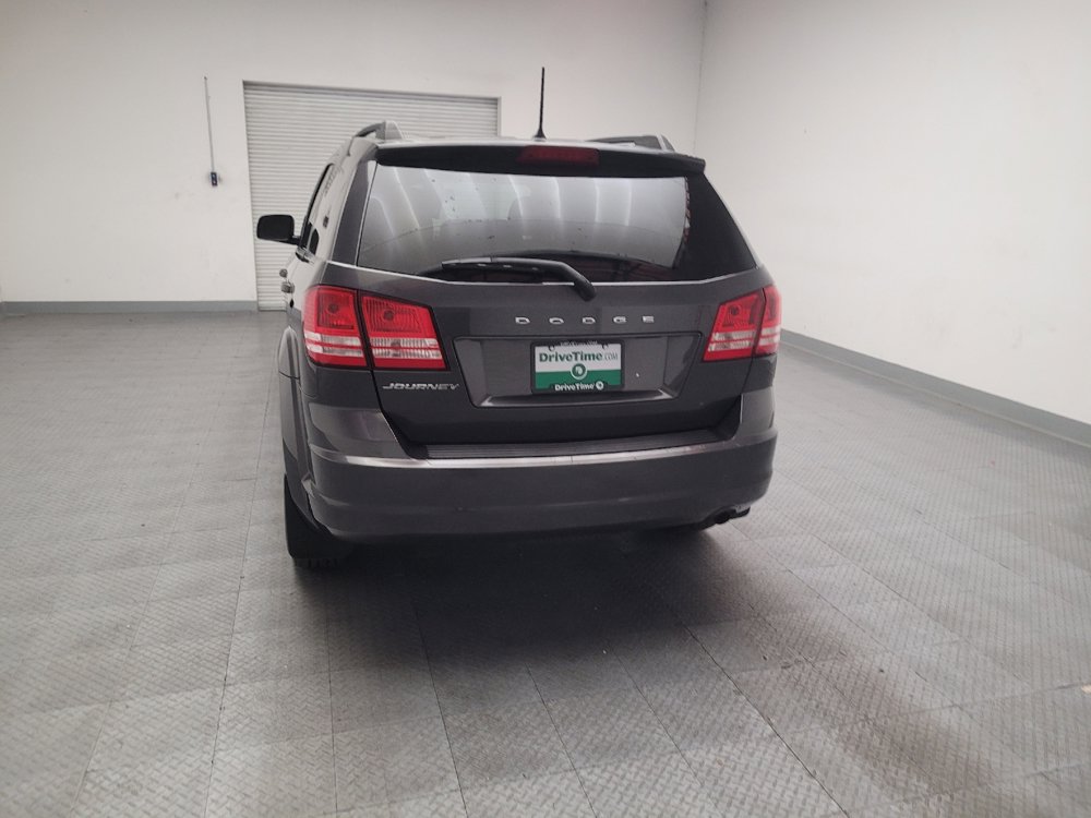 Used 2018 Dodge Journey SE w/ Mopar All Weather Group FWD image 6