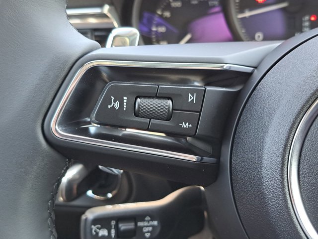 Used 2025 Porsche Macan AWD/4WD image 28