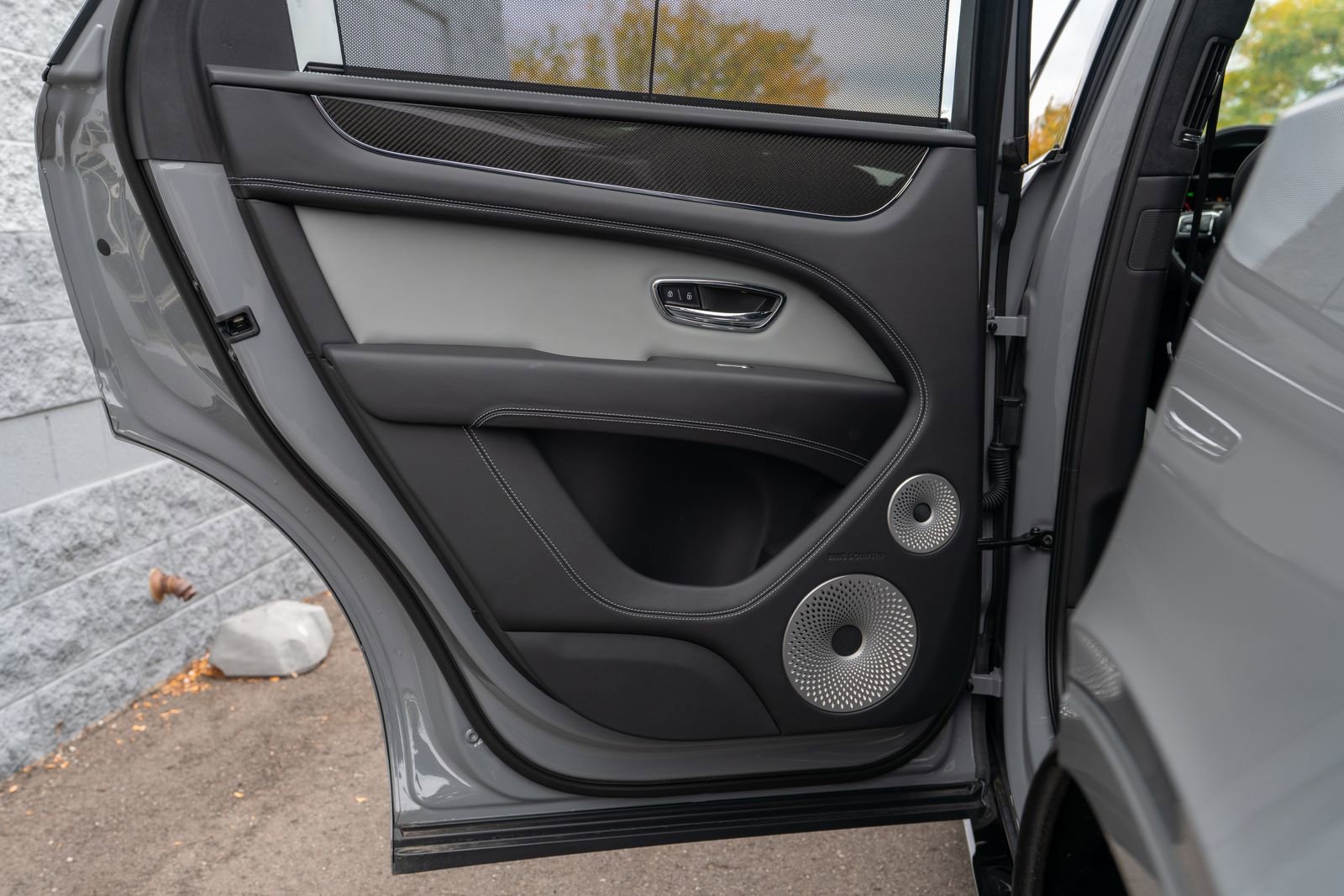 New 2025 Bentley Bentayga image 32