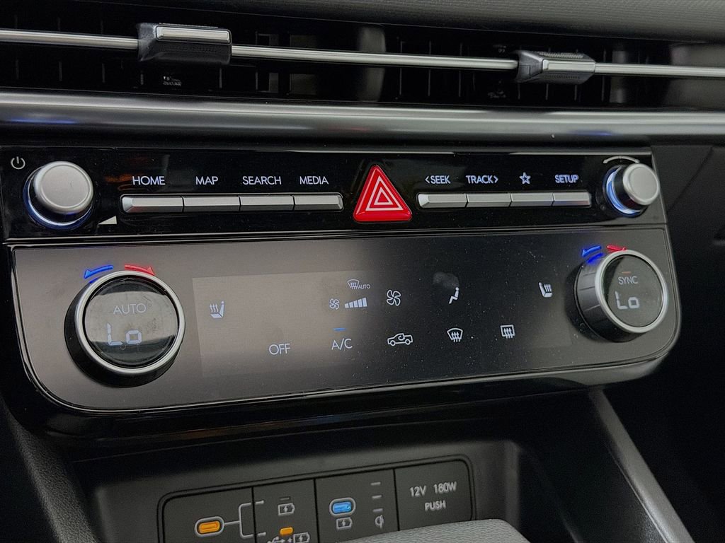 Used 2025 Hyundai Santa Cruz SEL FWD image 20