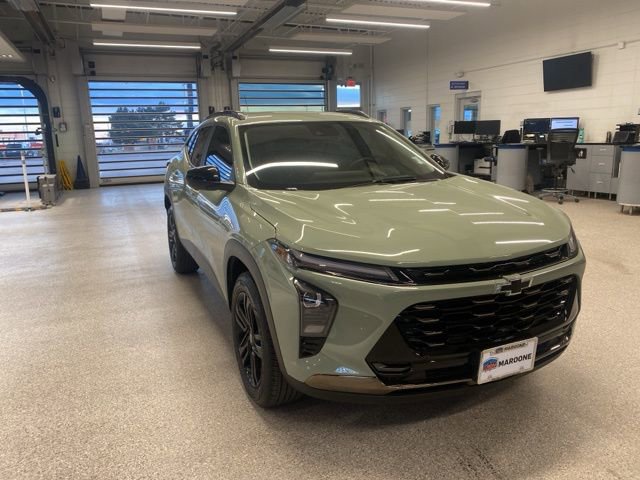 Certified 2025 Chevrolet Trax ACTIV w/ Driver Confidence Package image 3