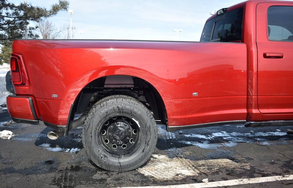 New 2026 RAM 3500 Laramie AWD/4WD image 46