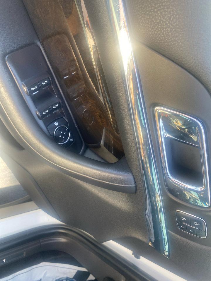 Used 2016 Lincoln MKS AWD w/ Equipment Group 201A image 13