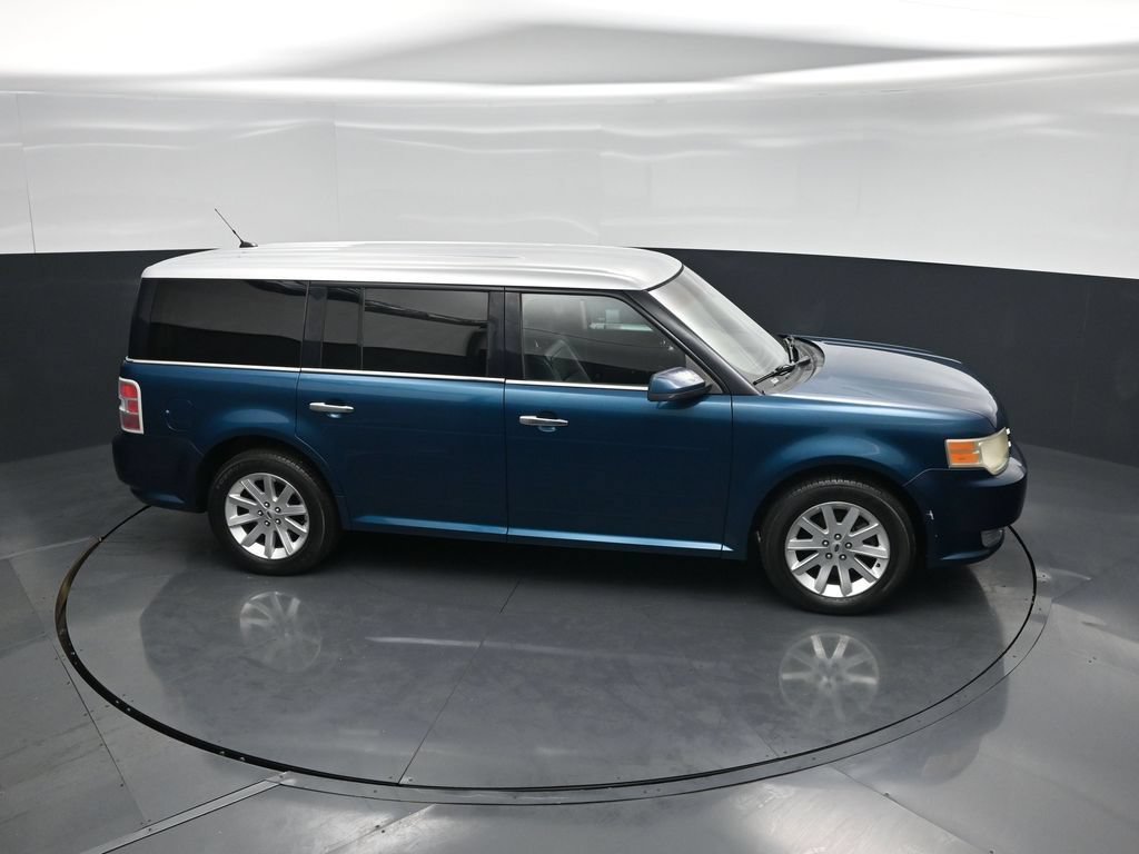 Used 2011 Ford Flex SEL FWD image 49