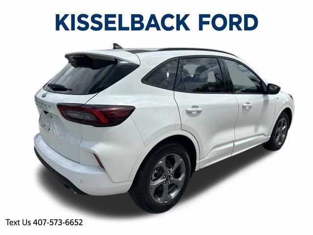 Certified 2024 Ford Escape ST-Line w/ Tech Pack #1 FWD image 3