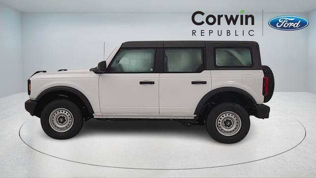 New 2025 Ford Bronco 4-Door image 4