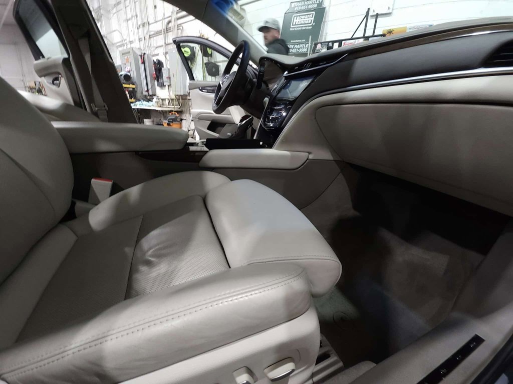 Used 2013 Cadillac XTS Platinum image 10