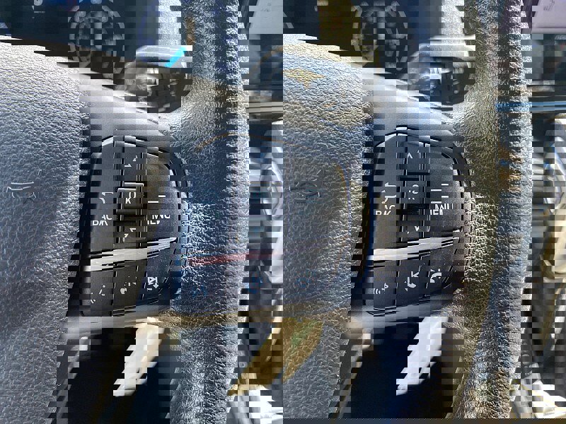 Used 2023 Ford Transit 350 XLT image 21