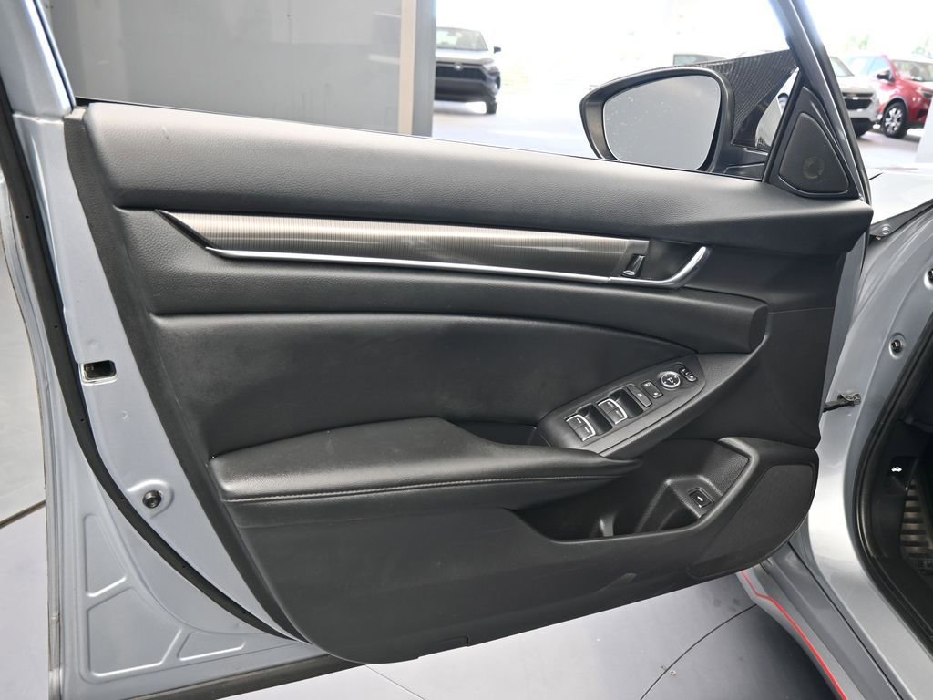 Used 2021 Honda Accord Sport Special Edition image 16