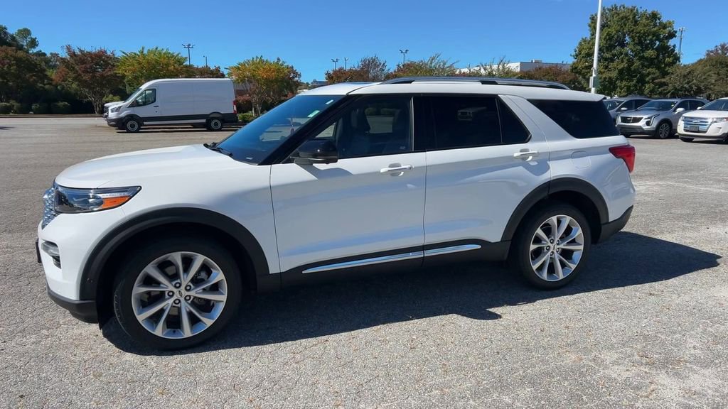 Used 2022 Ford Explorer Platinum w/ Equipment Group 601A image 32