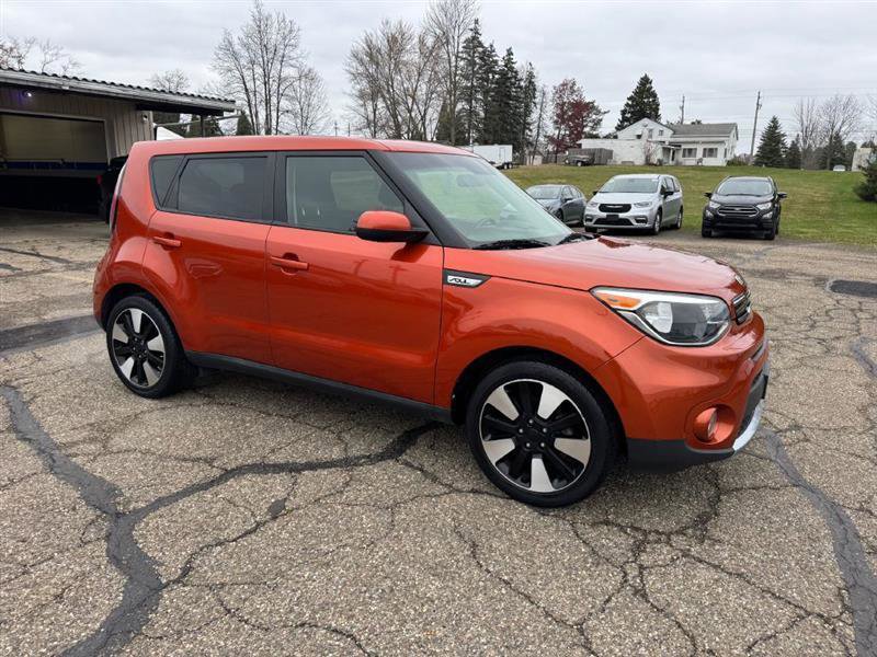 Used 2019 Kia Soul + image 5