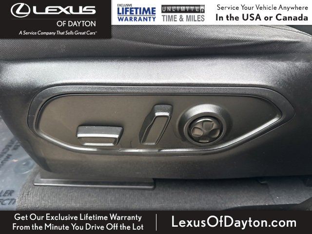 Used 2023 Jeep Grand Cherokee L Laredo image 14