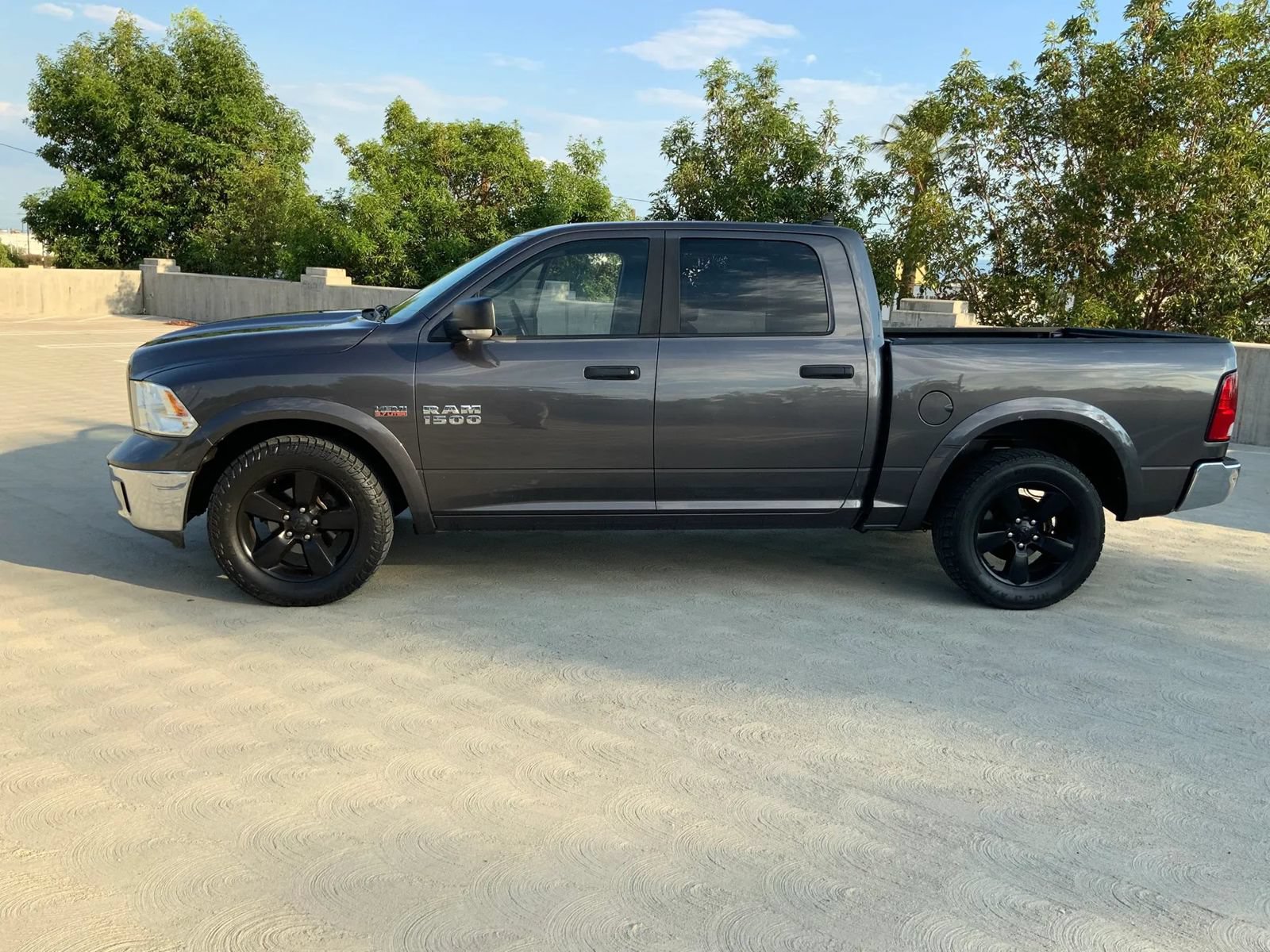 Used 2015 RAM 1500 Outdoorsman RWD image 14