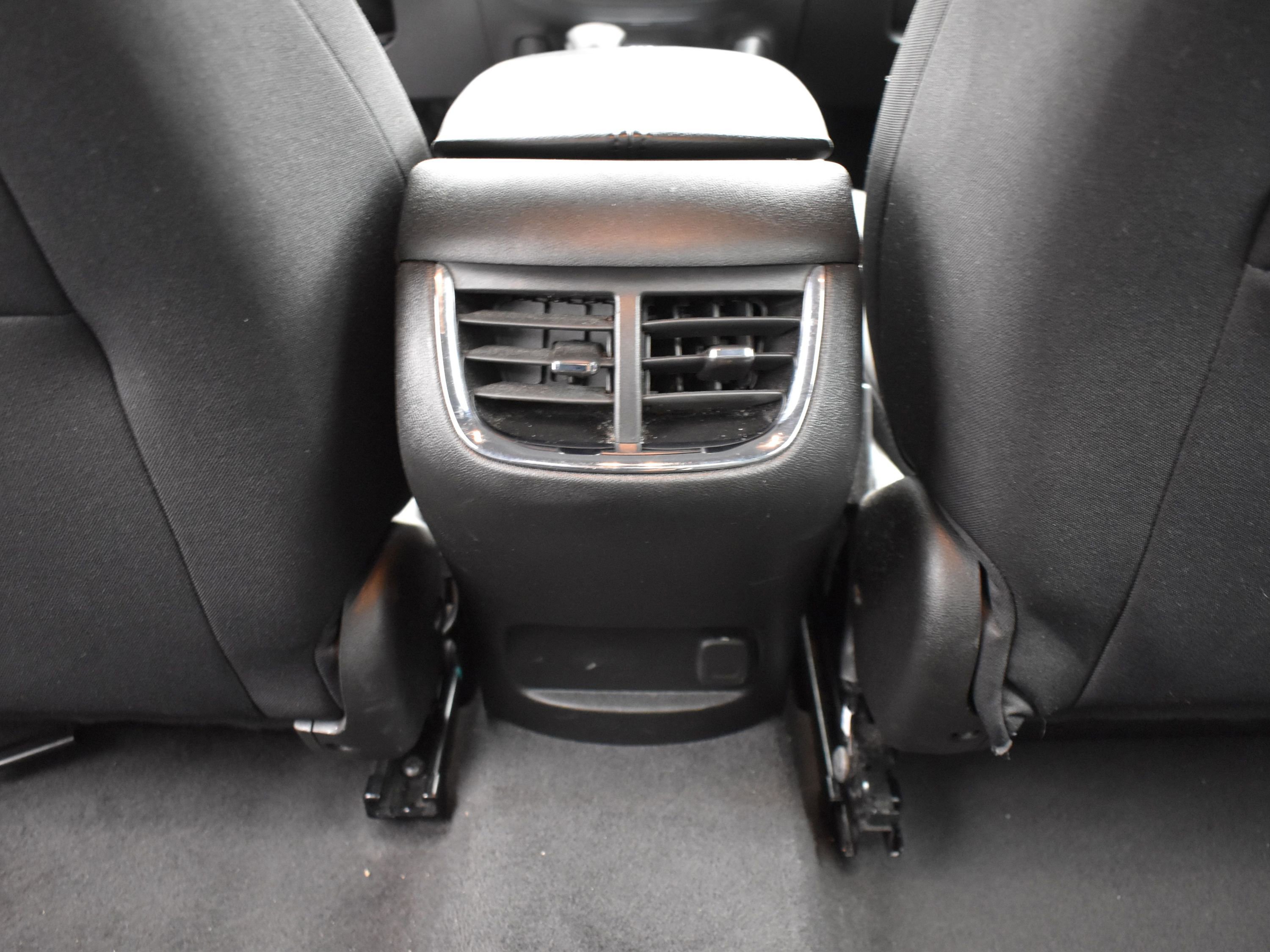 Used 2023 Chevrolet Malibu LT image 16