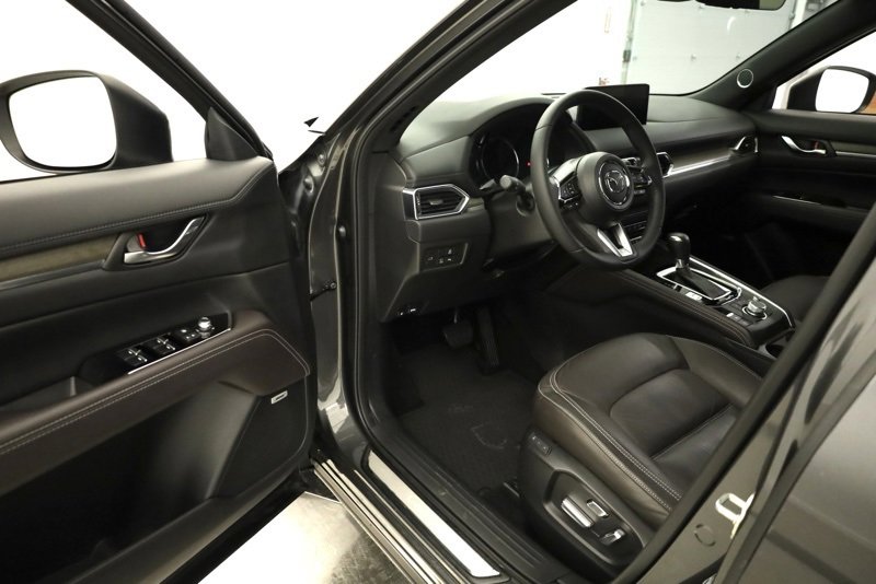 Used 2024 MAZDA CX-5 Signature image 9