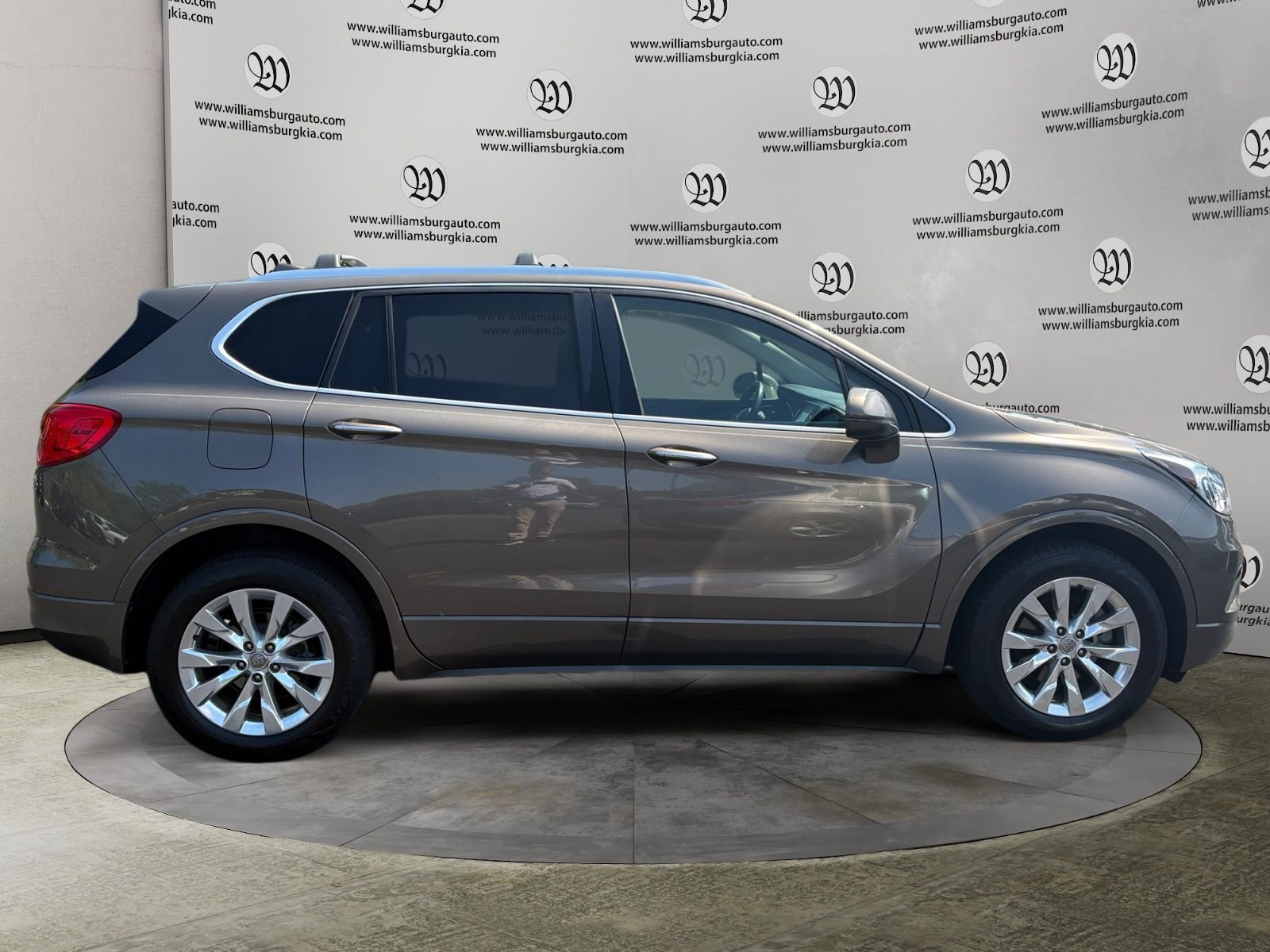 Used 2017 Buick Envision Essence w/ LPO, Cargo Package FWD image 6