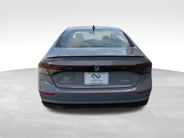 Used 2025 Honda Accord Sport image 5