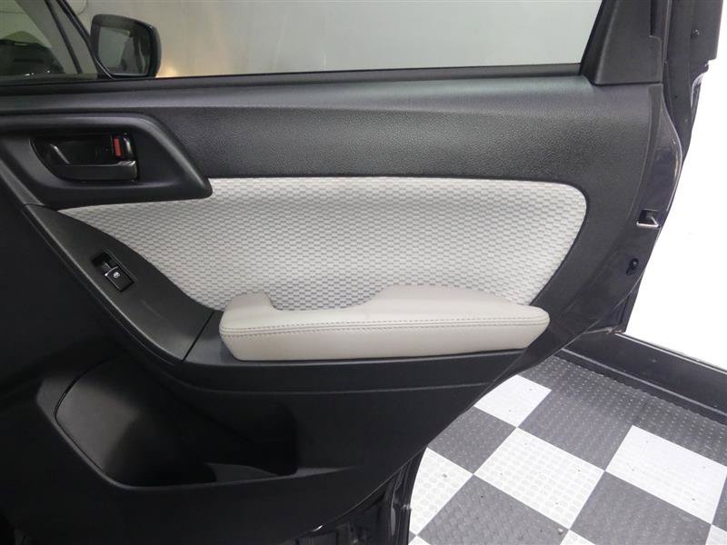 Used 2018 Subaru Forester 2.5i Premium AWD/4WD image 26