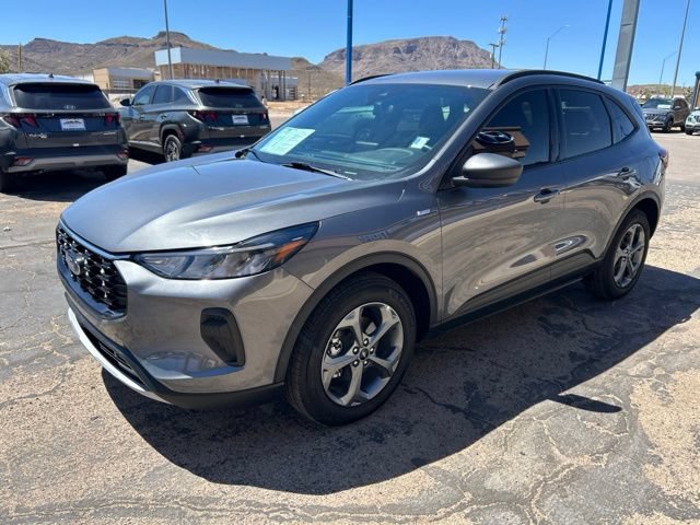 Used 2025 Ford Escape ST-Line w/ Equipment Group 301A FWD image 5