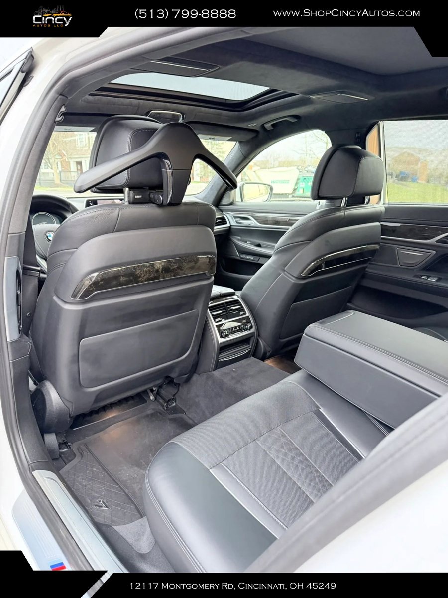 Used 2017 BMW 750i xDrive image 8