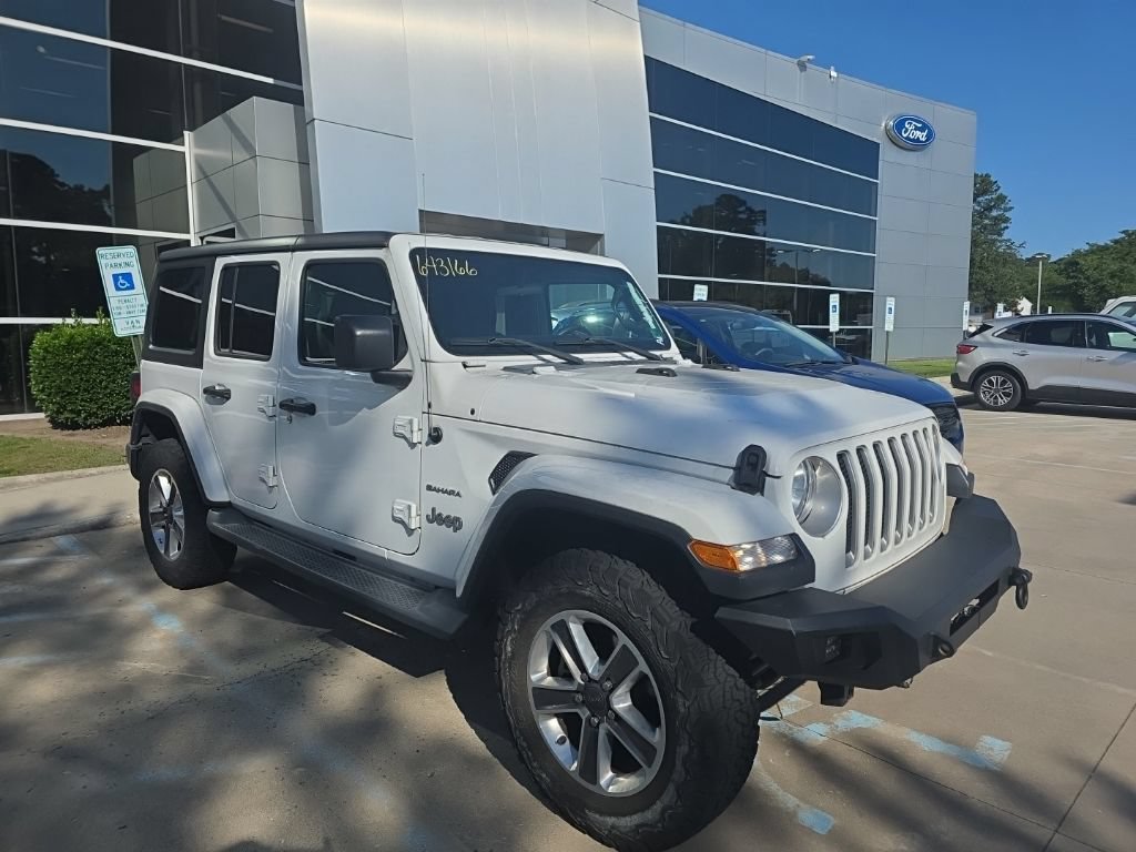Used 2018 Jeep Wrangler Unlimited Sahara AWD/4WD image 2